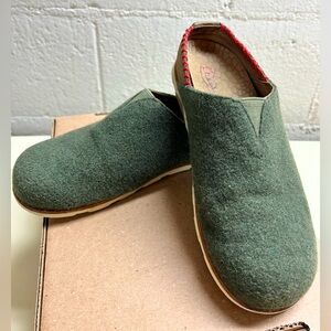 Chaco Harper Slipper Ivy Wool Clog Size 6.5